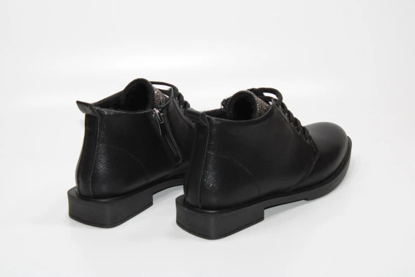 CASSO KAUÇUK KAYMAZ TABAN BAĞCIKLI FERMUARLI TAŞ DETAY KADIN GÜNLÜK BİLEK BOY BOT - 12