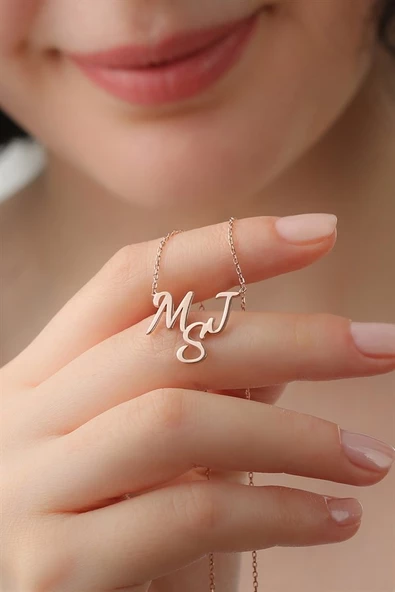 Gümüş Harf Kolye ürün görseli 1