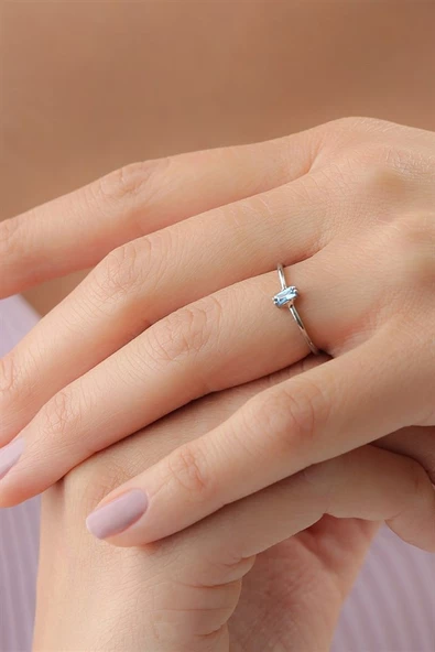 Gümüş Baget Renkli Taşlı Minimal Yüzük