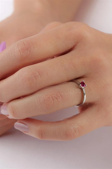 Gümüş Pembe Kalp Taşlı Yüzük