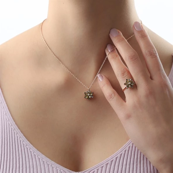 Gümüş Yeşil Taşlı Lotus Çiçeği Kolye Yüzük Mini Set