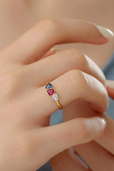 Gümüş Renkli Taşlı Kalp Yüzük