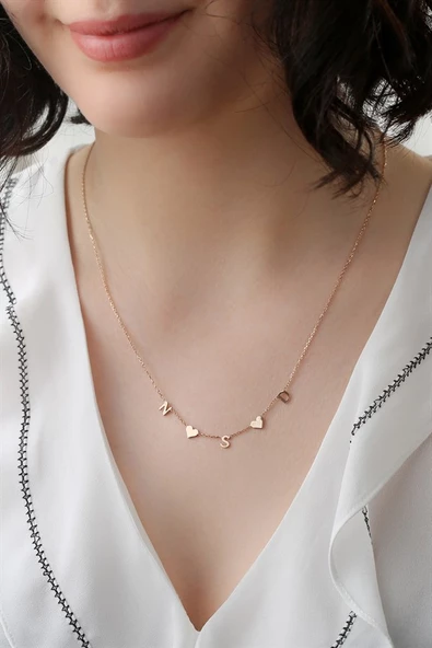 Gümüş Üçlü Kalp Harf Kolye ürün görseli 1