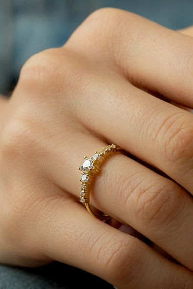 Altın Kalp Taşlı Yüzük ürün görseli 1