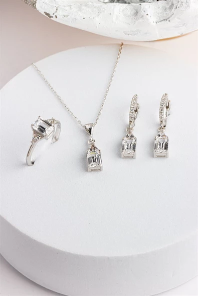 Gümüş Baget Taşlı Kolye Küpe Yüzük Set