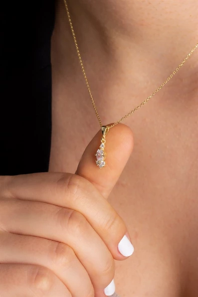 Gümüş Oval Taşlı Kolye ürün görseli 1