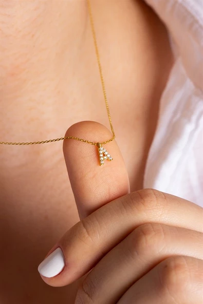 Gümüş Minimal Harf Kolye ürün görseli 1