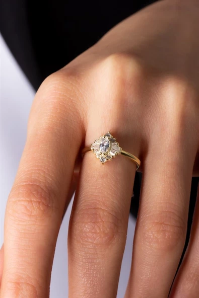 Gümüş Mekik Taşlı Yüzük ürün görseli 1