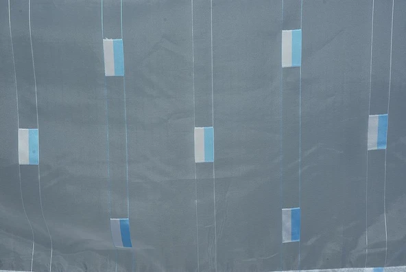 YARIM ORGANZE KARELİ MAVİ MODEL BEYAZ RENK TEK KANAT Hazır dikilmiş Pileli Fon Perde 300*260 cm - Resim 3
