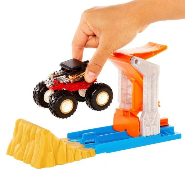 GVK08 Hot Wheels Monster Trucks Fırlat ve Çarpış Oyun Seti - 3