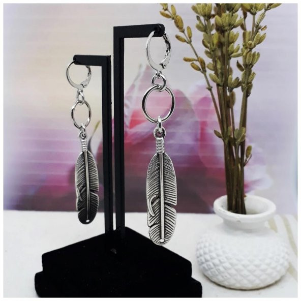 Gümüş Renk Kadın Uzun Halka Tüy Küpe