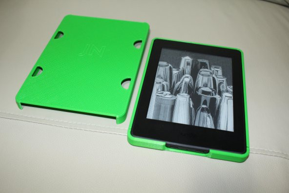 Kindle Paperwhite Kutu Kılıf Plastik Aparat - 4