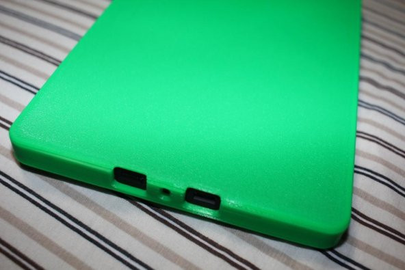 Kindle Paperwhite Kutu Kılıf Plastik Aparat - 10