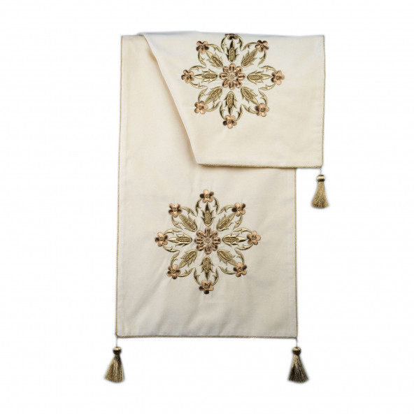 Sof Kumaş Üzerine Maraş İşi Sehpa Örtüsü - 2