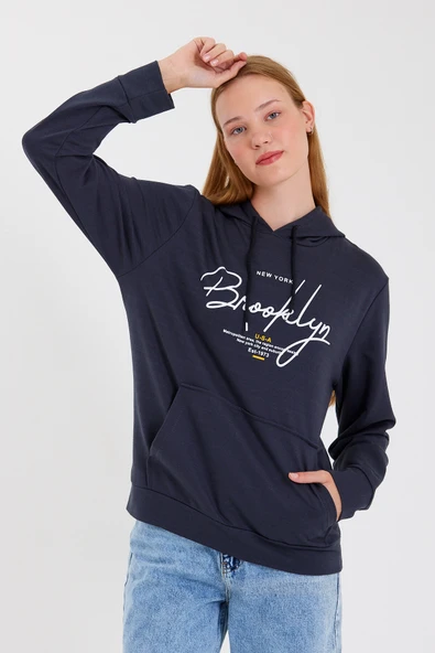 Süperlife Kadın Kapşonlu Regular Fit El Yazılı Brooklyn Baskılı İnce Sweatshirt SPR23SWk361 - Resim 5