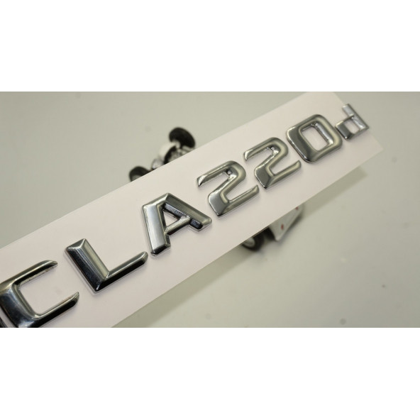 Benz CLA 220d Bagaj Krom Metal 3M 3D Yazı Logo ürün görseli
