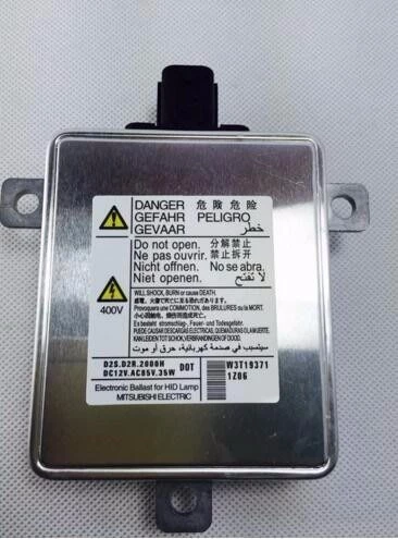 Mazda 3  2007-14  Xenon Far Beyni Orjinal,W3T19371 ürün görseli