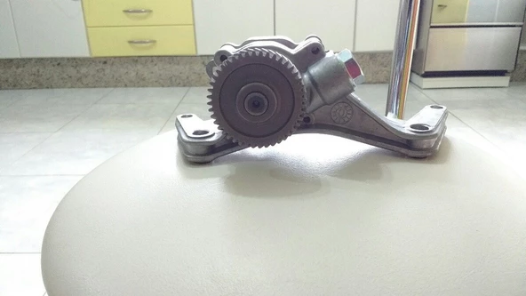 Bongo 98-10 / Pregio 98-0 Yağ Pompası,0K65A14100E ürün görseli