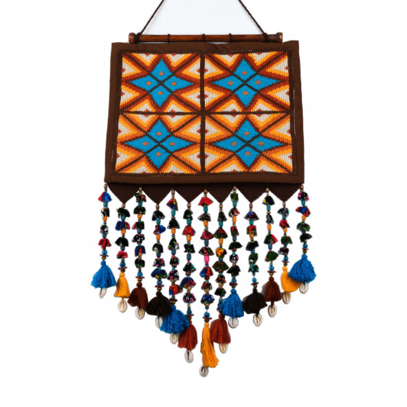 El Yapımı Geometrik Desenli Triko Pano