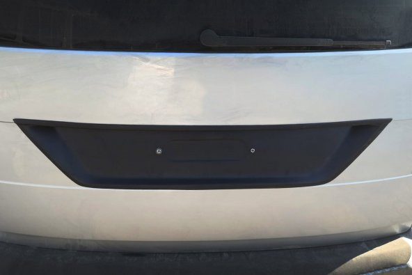 OMSA VW Caddy Plaka Yeri Kaplama Plastik 2015-2020 Arası