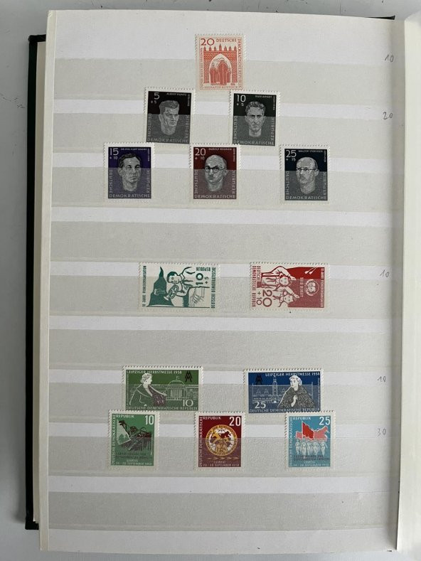 Almanya DDR Pul Koleksiyonu Albümü 1000 Adet - Yabancı Pul 052 - Resim 7