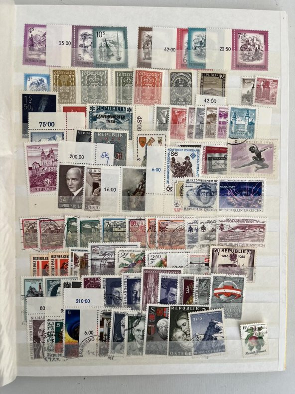 Avusturya Pul Koleksiyonu Albümü 640 Adet - Yabancı Pul 014 - Resim 3