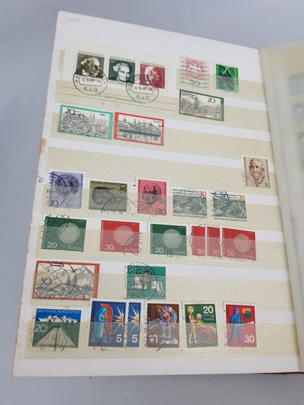 Almanya Pul Koleksiyonu Albümü 630 Adet - Yabancı Pul 031 - Resim 9