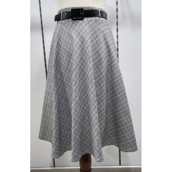 SORALLİNE KADIN KLOŞ ETEK 780 BUKLET KUMAŞ SİYAH BEYAZ