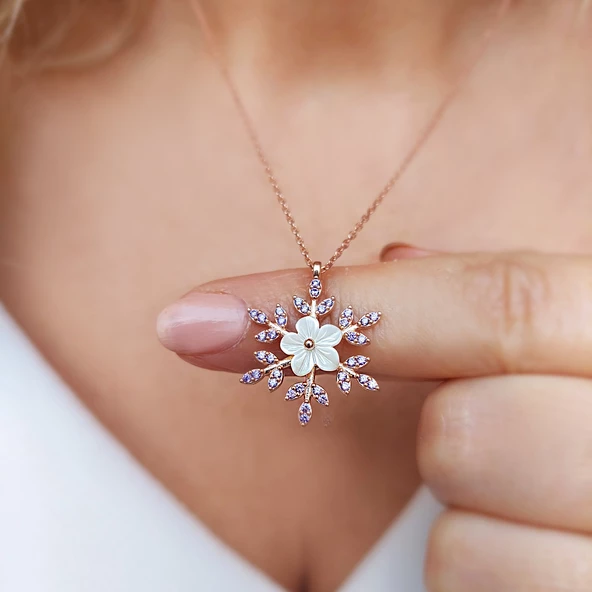 Vaoov 925 Ayar Gümüş Sedef Çiçekli Kar Tanesi Kolye ürün görseli