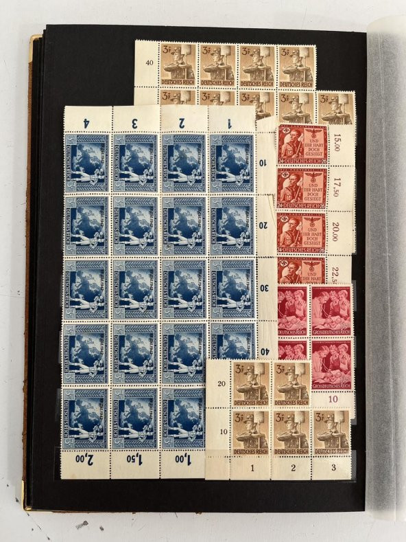 Almanya Avusturya Pul Koleksiyonu Albümü 840 Adet - Yabancı Pul 081 - 10