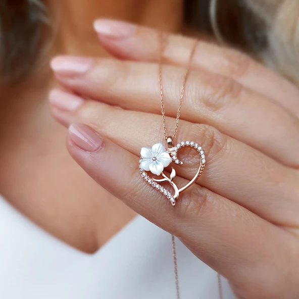 Vaoov 925 Ayar Gümüş Sedef Çiçekli Kalp Kolye ürün görseli