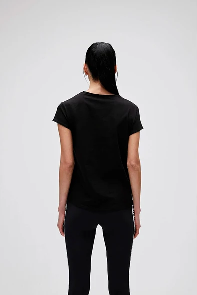 Bad Bear 21.03.07.017-C01 Olivia O Neck Kadın Tişört - 2