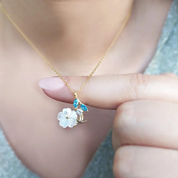 Vaoov 925 Ayar Gümüş Mavi Taşlı Çiçek Kolye ürün görseli