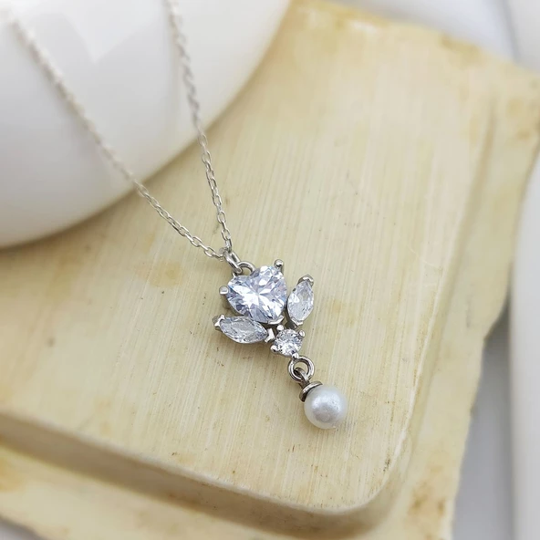 Vaoov 925 Ayar Gümüş Kalpli İnci Kolye ürün görseli