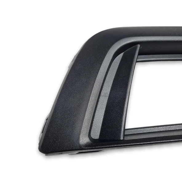 VW Passat B8.5 2020-2023 Sağ Sis Farı Çerçevesi Mat Siyah 3G0853666K - 3