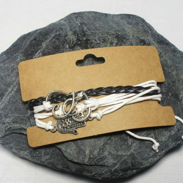 Fatma Ana Berek Eli - Kalpli Renkli Bileklik