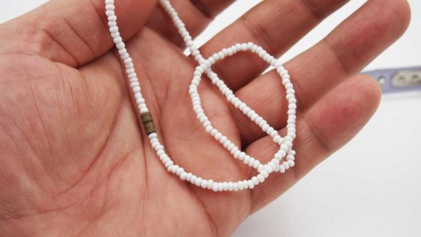 Sanat Taciri- El İşi Eskilerden Antika Pirinç Klipsli Bocuk Kolye -Beyaz - 2