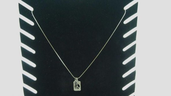 Sanat Taciri- Sıfır J Harfli Zincirli Kolye - Resim 2