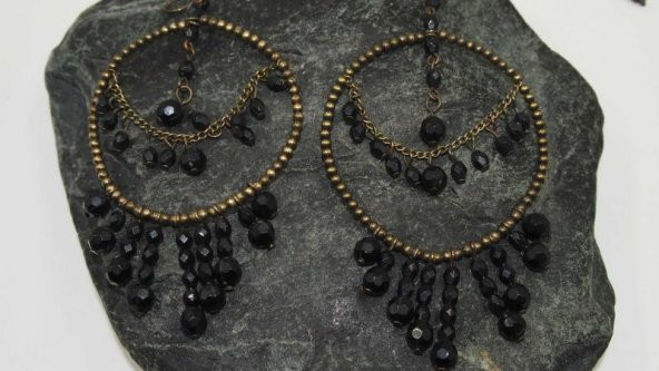 Sanat Taciri- Gotik Bakır Renkli Siyah Taşlı Yuvarlak Salkım Küpe - 2