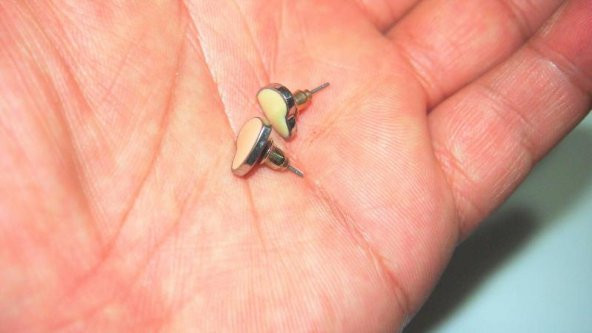 Sanat Taciri- Kalpli Küpe