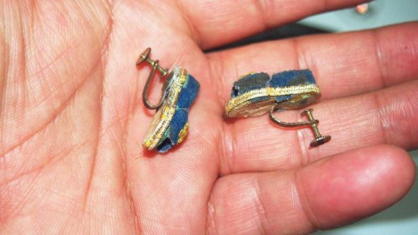 Sanat Taciri - Antika Sandalet Temalı Vidalı Küpe , Bez Küpe - 2