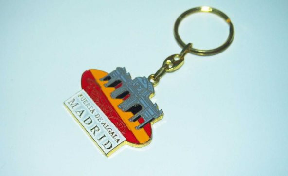 Sanat Taciri Turuncu Kırmızı Madrid Metal Anahtarlık