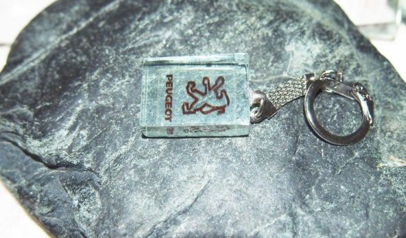 Sanat Taciri- Nadir Koleksiyonluk Peugeot Cam Anahtarlık Eskilerden