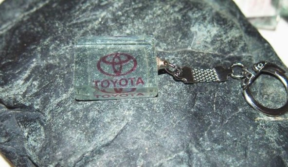 Sanat Taciri- Nadir Koleksiyonluk Toyota Cam Anahtarlık Eskilerden - 4