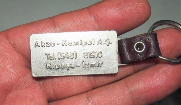 Sanat Taciri - Akzo Yazılı Metal Anahtarlık - Resim 2