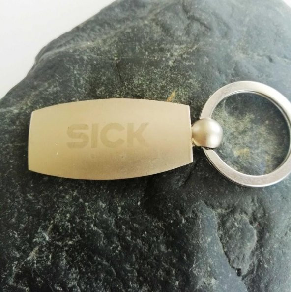 HASTA Yazılı SICK Yazılı Metal Anahtarlık ürün görseli 1