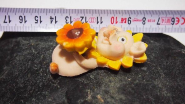 Sanat Taciri - Seramik Ayçiçeği Kolyeli Domuzcuk Magnet Koleksiyonluk no 2 ürün görseli 1