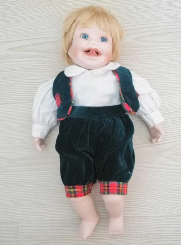 34 CM AVRUPA EL BOYAMA BEBEK AVRUPA BEBEK KARAKTERLİ PORSELEN BEBEK OYUNCAK BEBEK N0 7639 ürün görseli