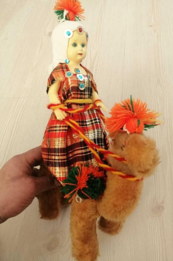 AVRUPA EL YAPIMI BEZ BEBEK DEVEYE BİNEN OYUNCAK BEBEK - Resim 4