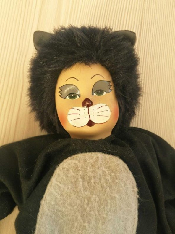AVRUPA PORSELEN BEBEK PORSELEN YÜZLÜ KEDİ OYUNCAK BEBEK